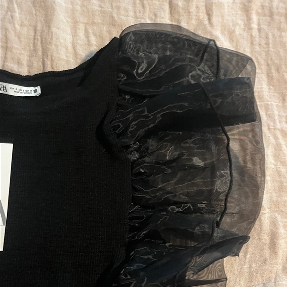 ZARA Black Puff Sleeve Crop Top - Picture 3 of 6